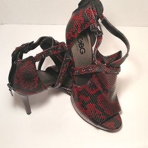 GBD GUESS brand new pair of Guess stiletto sandals size 10 medium gorgeous